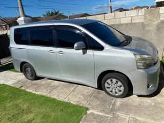 2011 Toyota Voxy for sale in St. James, Jamaica