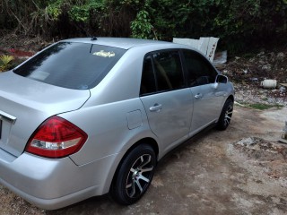 2012 Nissan Tiida latio for sale in Manchester, Jamaica