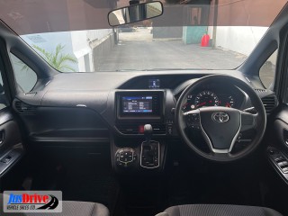 2015 Toyota NOAH