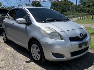 2010 Toyota Vitz