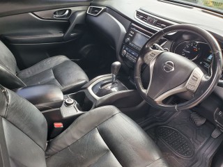 2016 Nissan XTRAIL
$2,690,000