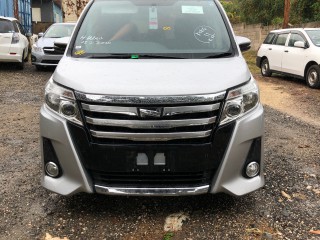 2014 Toyota Noah SI for sale in Kingston / St. Andrew, Jamaica