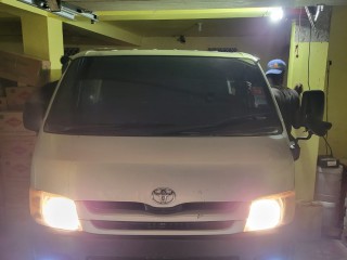 2008 Toyota Hiace