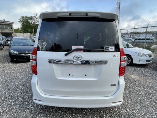 2011 Toyota Noah Si for sale in Manchester, Jamaica