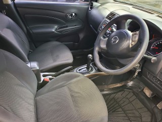 2013 Nissan VERSA 
$990,000