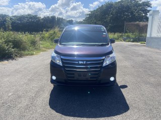 2015 Toyota Noah