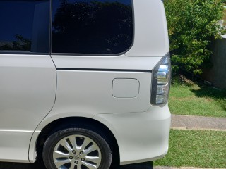 2013 Toyota Voxy for sale in St. James, Jamaica