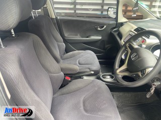 2013 Honda Fit Hybrid for sale in Kingston / St. Andrew, Jamaica