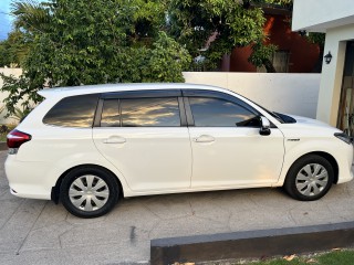 2016 Toyota Fielder