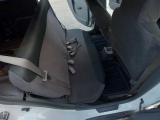 2012 Nissan AD Wagon
$580,000