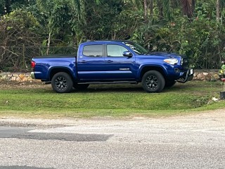 2022 Toyota Tacoma 
$9,900,000