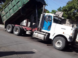 1995 Freightliner D12063T for sale in Kingston / St. Andrew, Jamaica