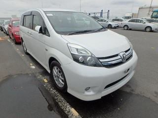 2012 Toyota Isis Platana for sale in St. James, Jamaica