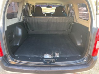 2014 Toyota Probox
$1,300,000