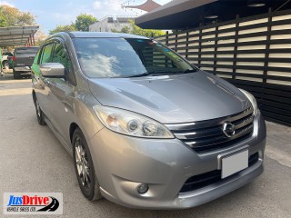 2014 Nissan LAFESTA