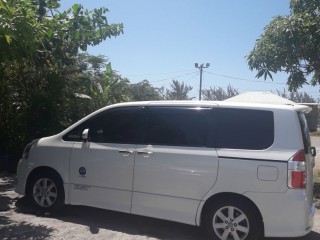 2009 Toyota Noah for sale in St. Catherine, Jamaica
