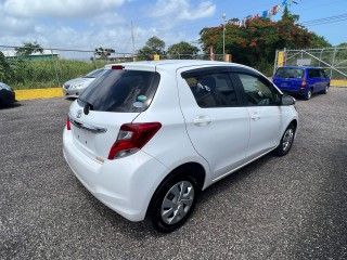 2017 Toyota VITZ