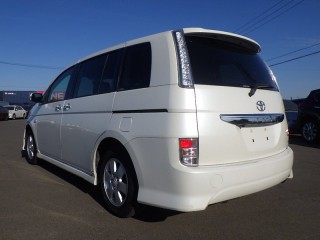 2012 Toyota ISIS for sale in Kingston / St. Andrew, 