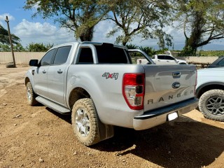 2017 Ford Ranger XLT 
$3,200,000