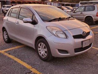 2011 Toyota Vitz