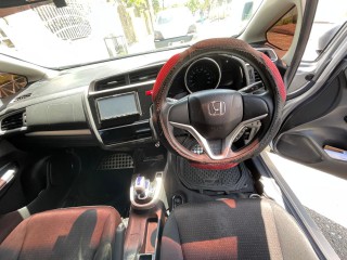 2016 Honda Fit Hybrid 
$1,700,000