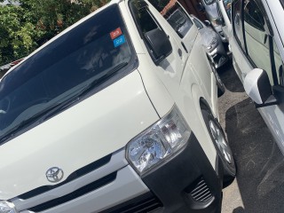 2016 Toyota Hiace