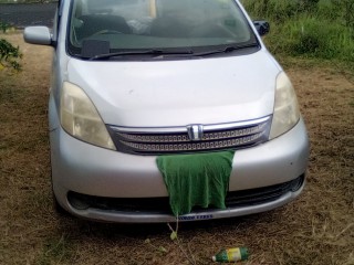 2006 Toyota Issi for sale in St. Thomas, Jamaica