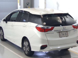 2018 Honda Fit Shuttle Hybrid