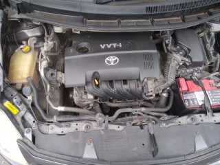 2010 Toyota Auris
