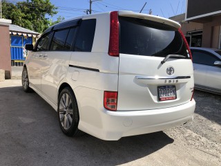 2010 Toyota Isis Platana for sale in Kingston / St. Andrew, Jamaica