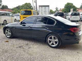 2017 BMW 318i