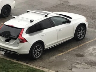 2015 Volvo V60 Cross Country