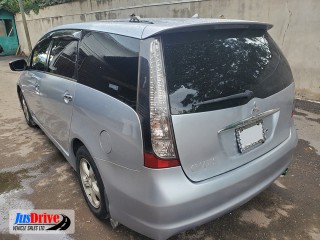 2006 Mitsubishi GRANDIS