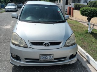 2006 Toyota Ipsum