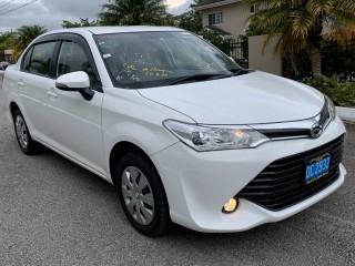 2016 Toyota Corolla axio