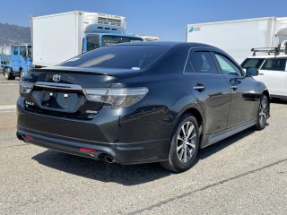 2017 Toyota Mark x