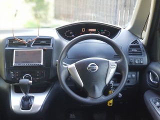 2012 Nissan Serena