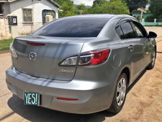 2012 Mazda Axela