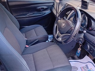 2015 Toyota YARIS