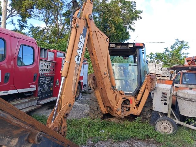 2003 Freightliner 580 CASE for sale in St. Ann, Jamaica