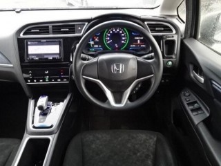 2017 Honda Fit shuttle hybrid