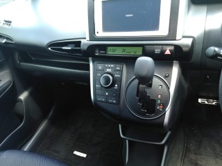 2014 Toyota Wish