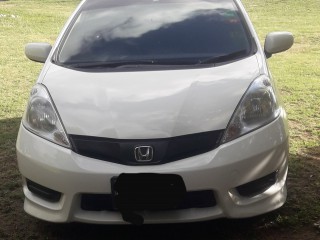 2014 Honda Fit Shuttle for sale in Kingston / St. Andrew, Jamaica