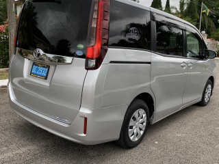 2016 Toyota Noah for sale in Manchester, Jamaica