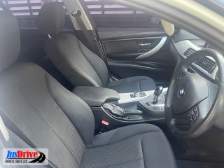 2012 BMW 320I