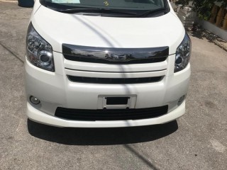 2010 Toyota Noah for sale in St. James, Jamaica