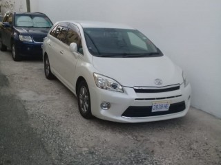 2011 Toyota Mark X Zio for sale in Kingston / St. Andrew, Jamaica