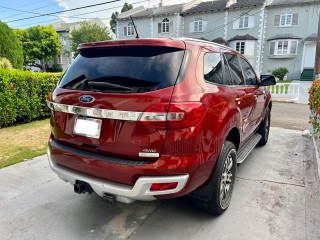 2019 Ford Everest