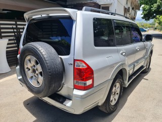 2003 Mitsubishi Pajero