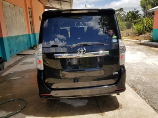 2013 Toyota Voxy for sale in Manchester, Jamaica